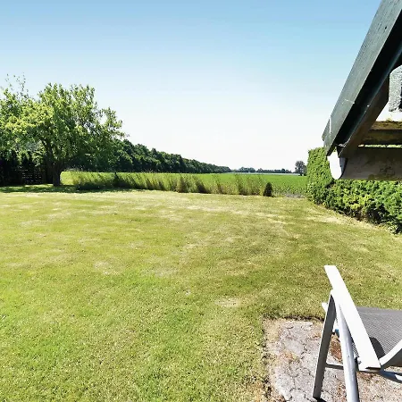 Vakantiehuis Two-bedroom Holiday In *